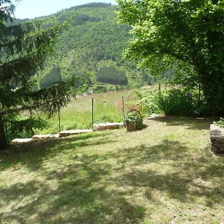 A L'entree Des Gorges Du Tarn * Ispagnac